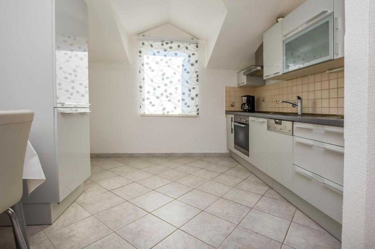 Apartment Zdravka Primosten Bagian luar foto